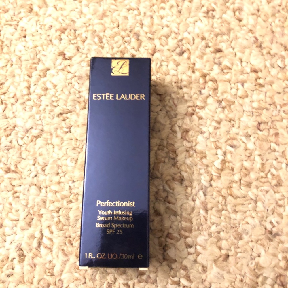 Estee Lauder Foundation